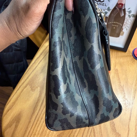 Metrocity Black Saffiano Leather Structured Satchel / Top Handle Bag – New - Picture 4 of 16